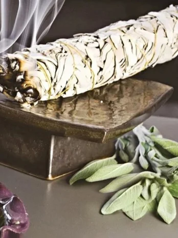 Palo Santo Natural White Sage Grass Bundle Smudge Sticks